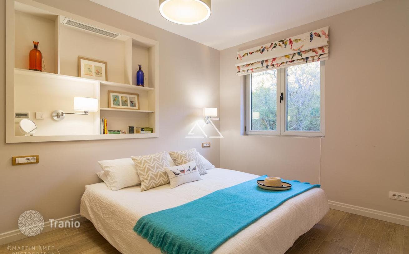 2-Bedroom Apartment with Sea View in Tivat, photo 2