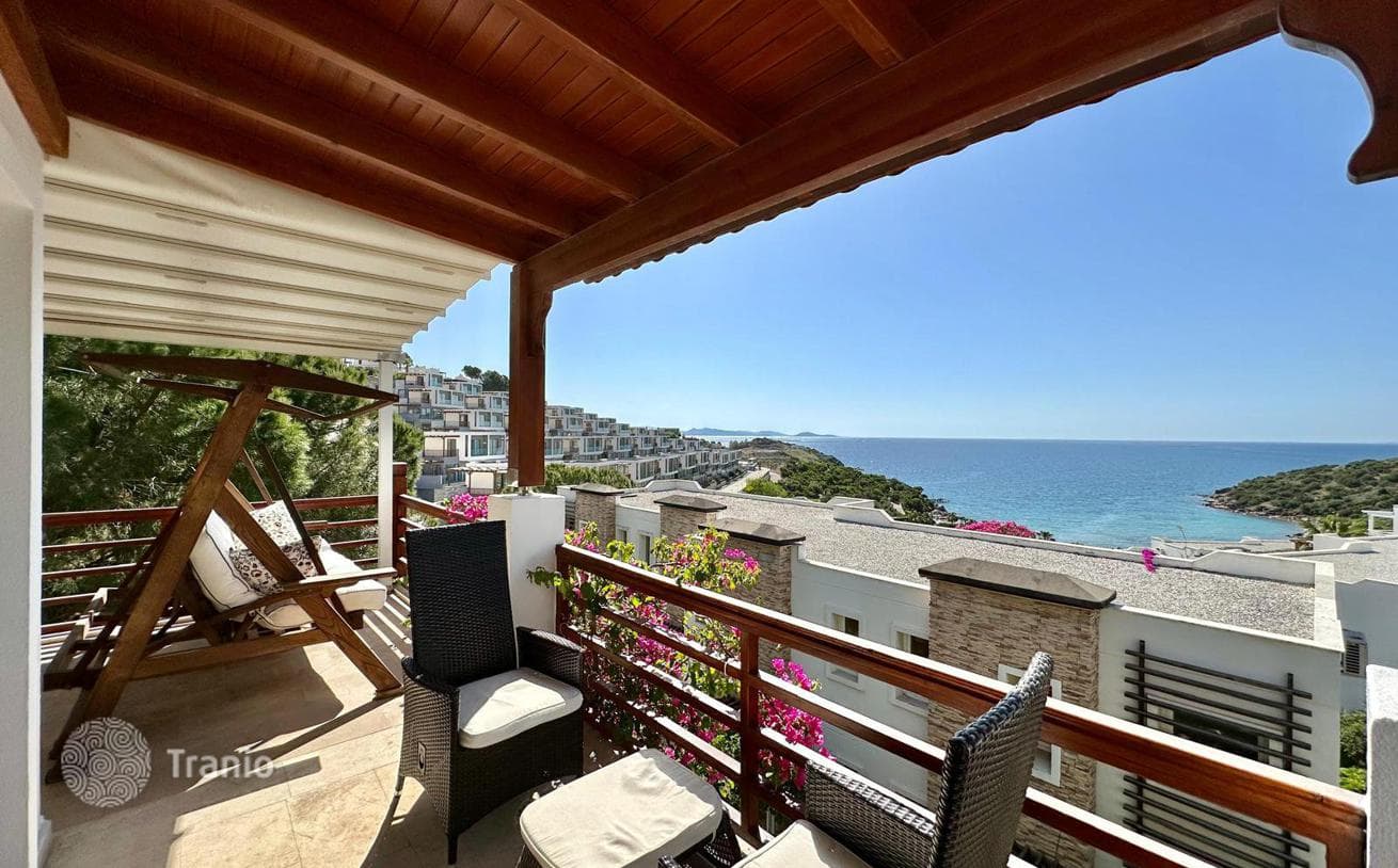 3-Bedroom Villa with Sea View in Pine Forest in Bodrum