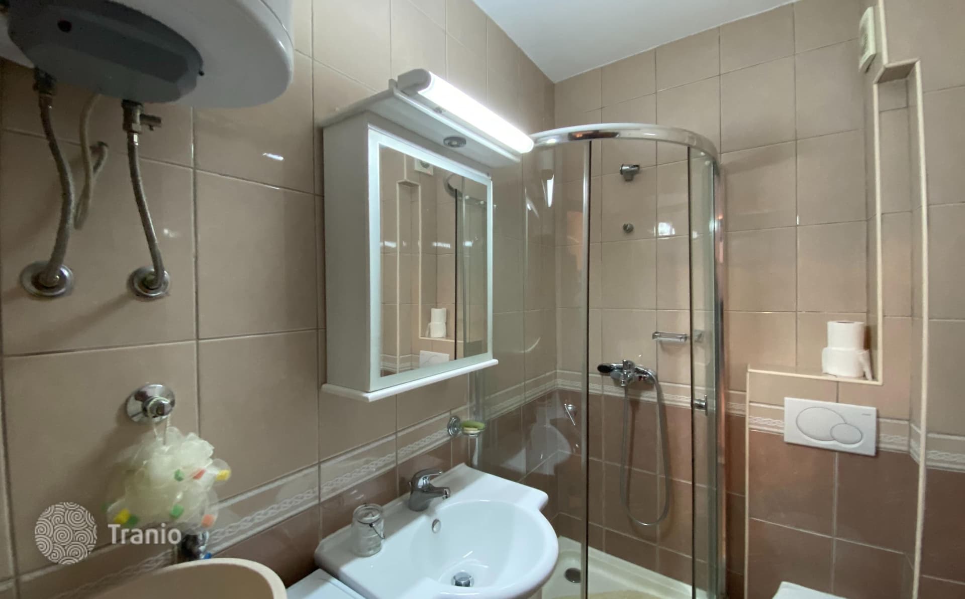 1-Bedroom Apartment with Bay Views in Njivice, Herceg Novi, photo 4