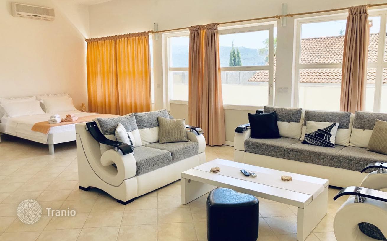 Furnished House with Terrace 50 m from the Sea in Herceg Novi