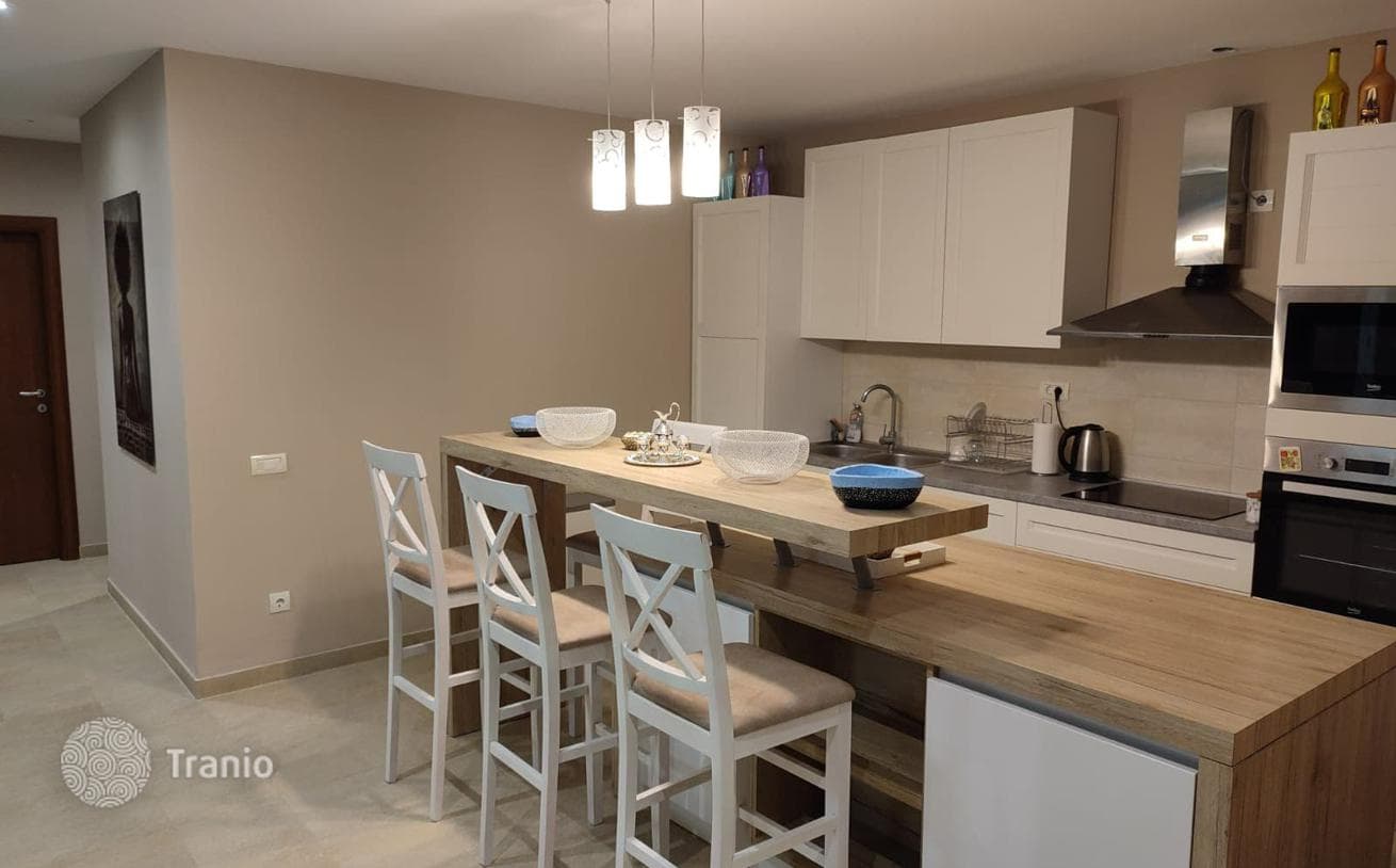 2-Bedroom Apartment with Bay View in Herceg Novi, photo 4