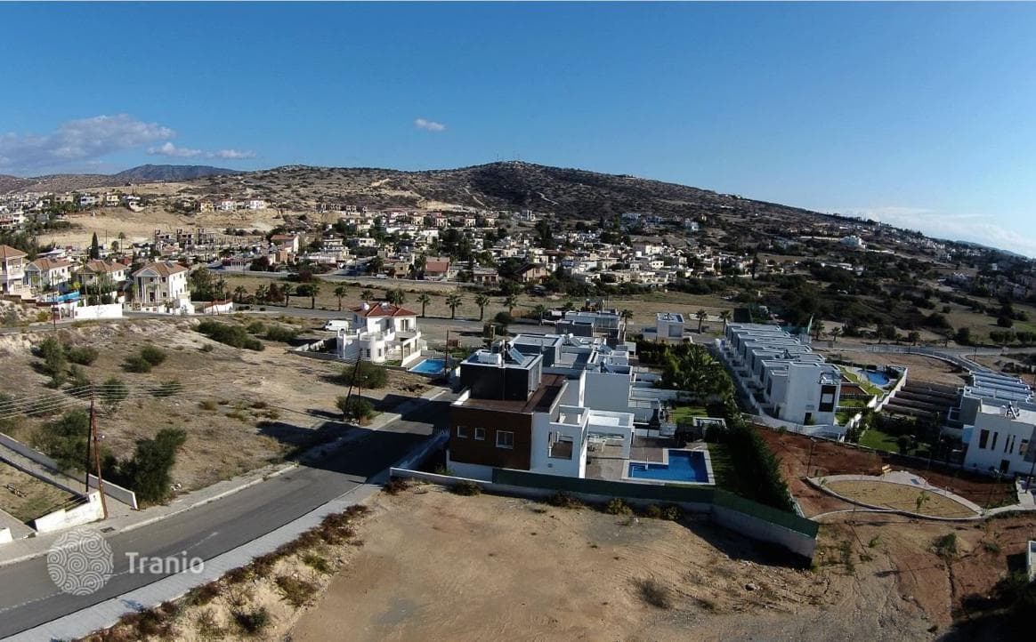 4-Bedroom Villa in Mutayyaka, Cyprus