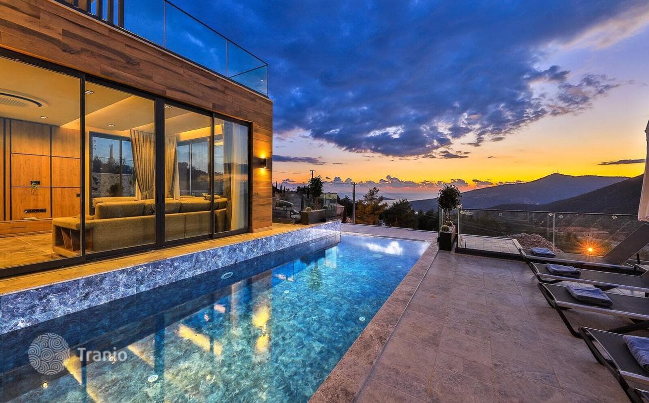 5-Bedroom Villa with Heated Indoor Pool and Sea Views in Kalkan, Antalya, photo 4