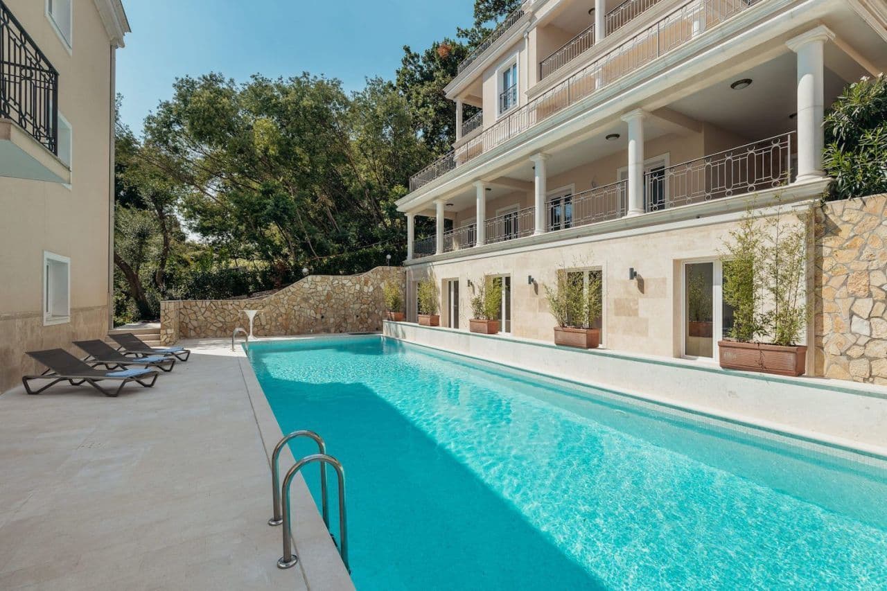 2-Bedroom Apartment in Herceg Novi, photo 3