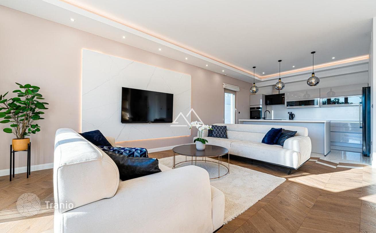 4-Bedroom Villa with Private Pool and Sea View in Krimovica, Budva, photo 4