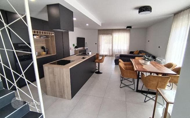 2-Bedroom House in Dalmatia, photo 2