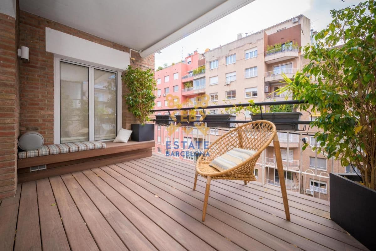 Квартира в Барселоне, Испания, 261 м²