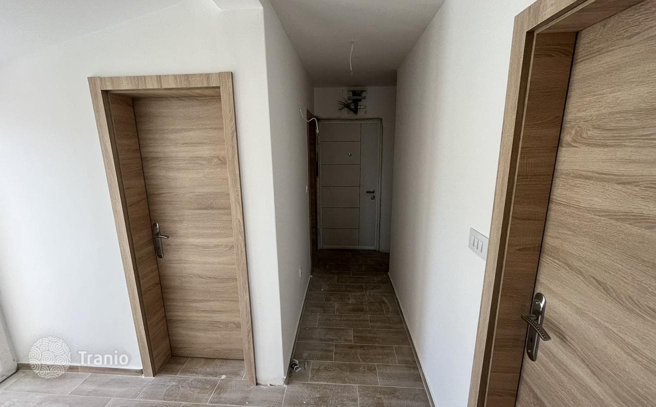 2-Bedroom Apartment with Terrace and Parking 700 m from the Sea in Igalo, photo 5