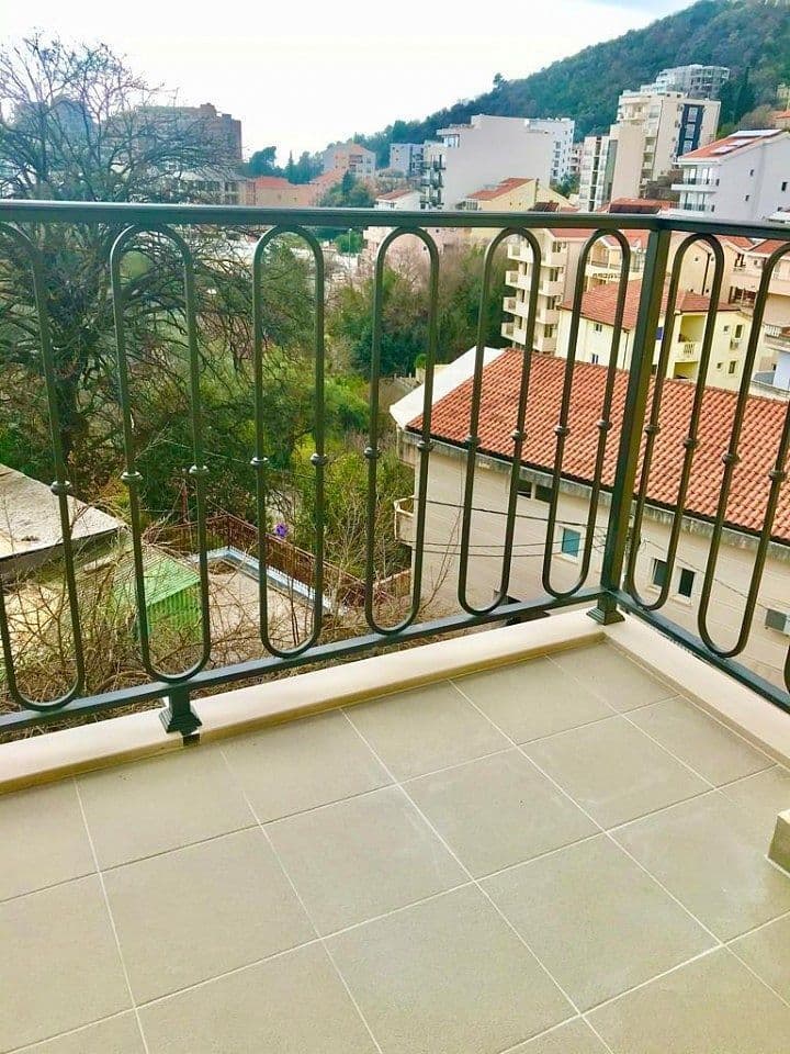 Квартира в Будве, Черногория, 71 м², фото 4