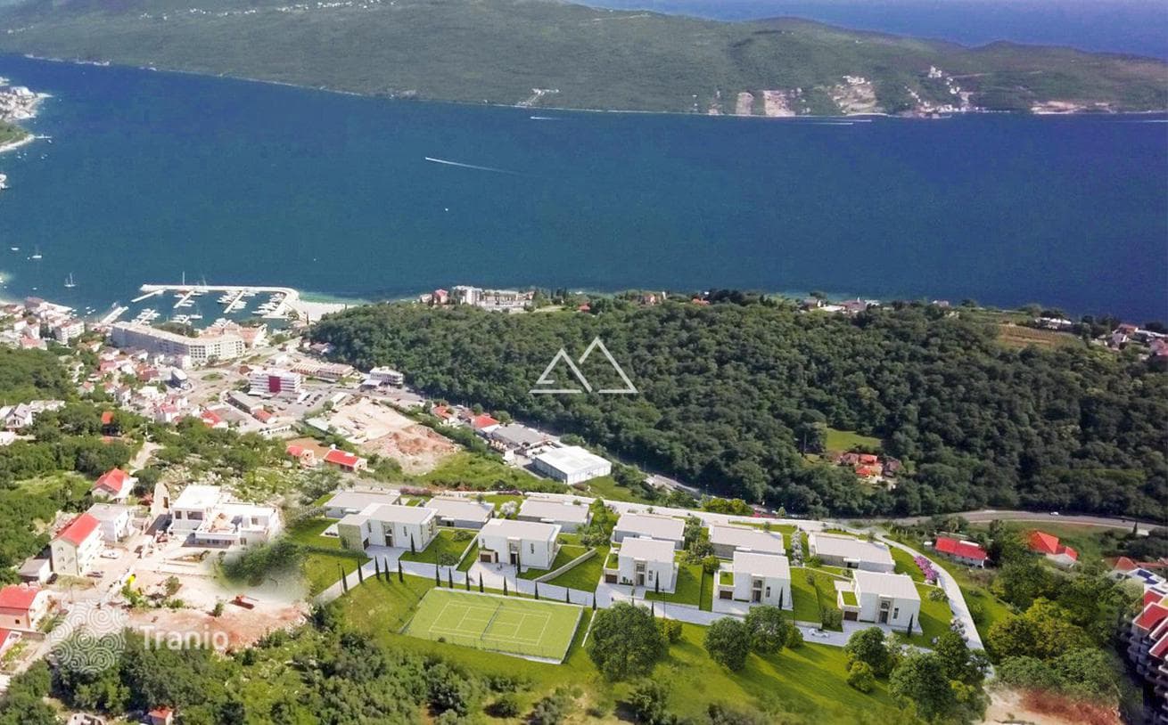3-Bedroom Villa with Private Pool and Tennis Court in Herceg Novi, photo 3