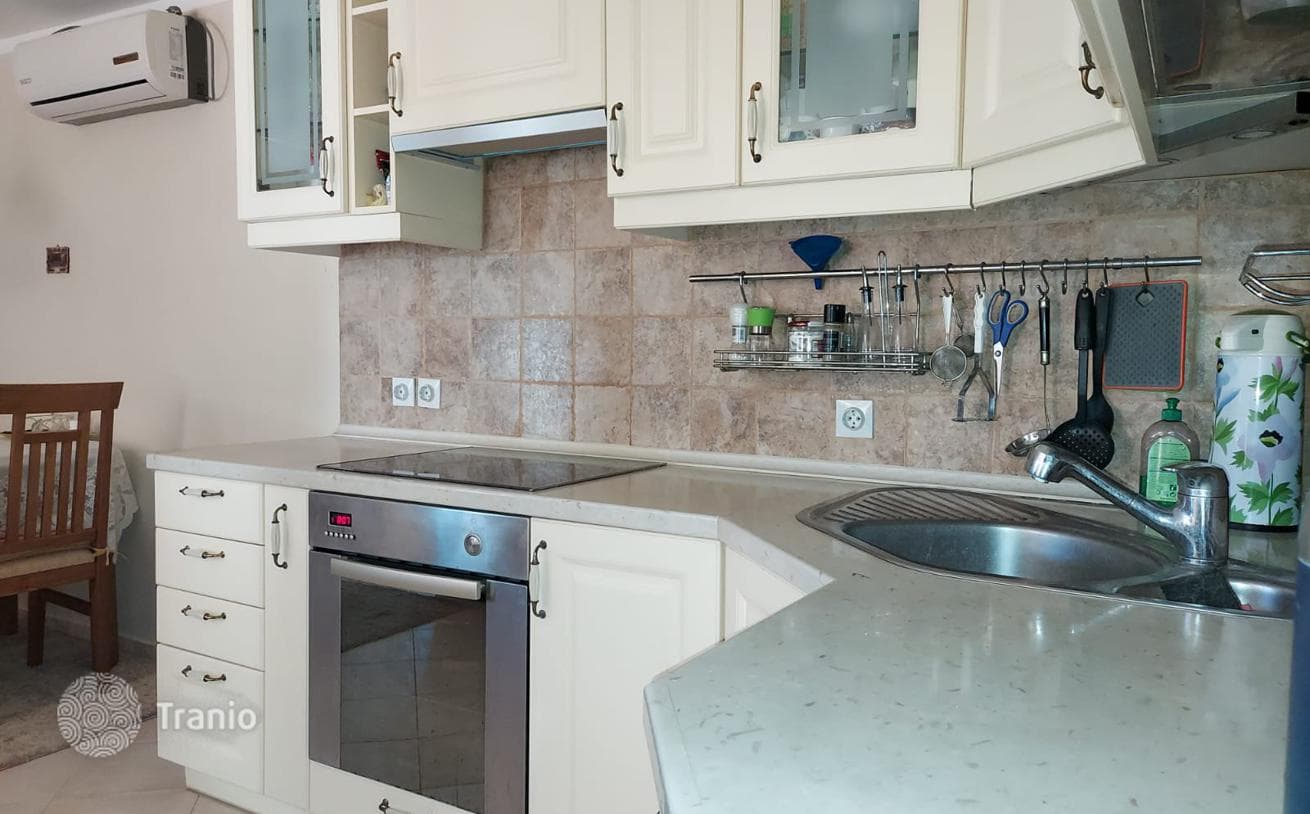Furnished 4-Bedroom House 20 m from the Sea in Krasiči, Kotor, photo 4