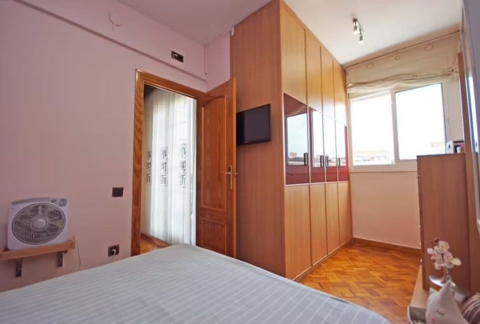 Квартира в Барселоне, Испания, 62 м², фото 4