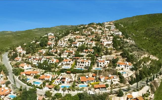 Luxury Villa with Private Pool and Helipad near Golf Club in Kamares, Paphos, photo 4