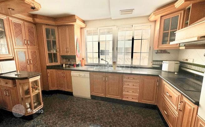 5-комнатная квартира 211 м² в Ориуэле, Испания, фото 3
