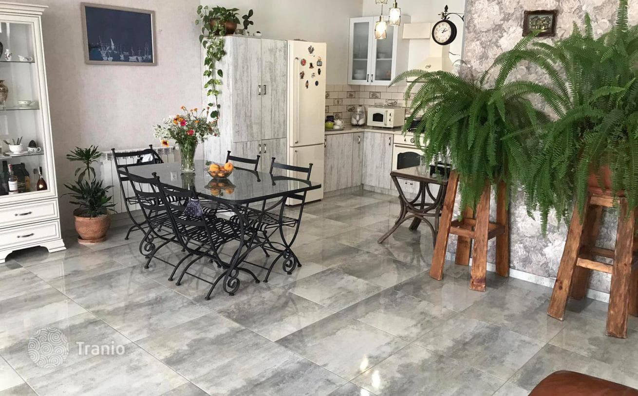 2-Bedroom House in Didi Digomi, Tbilisi