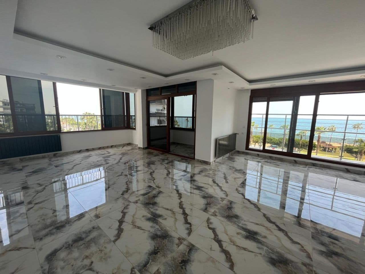 Квартира в Мерсине, Турция, 300 м²