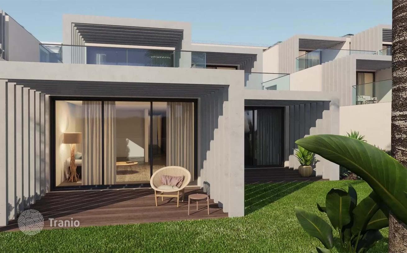 2-Bedroom Apartment with River View in Fuzeta, Algarve
