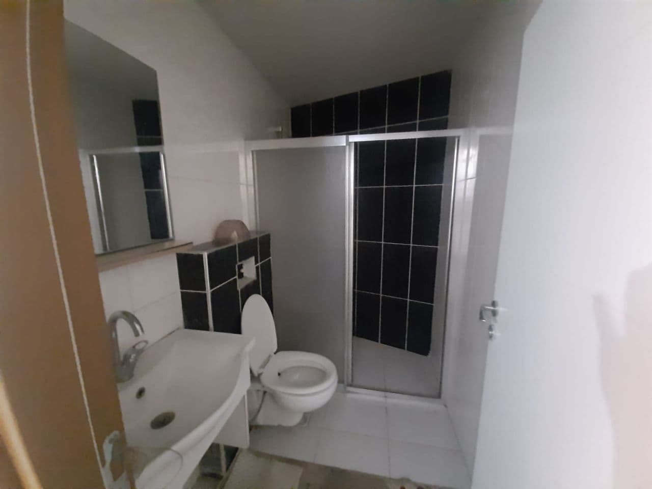 1-Bedroom Apartment in Mersin, photo 4