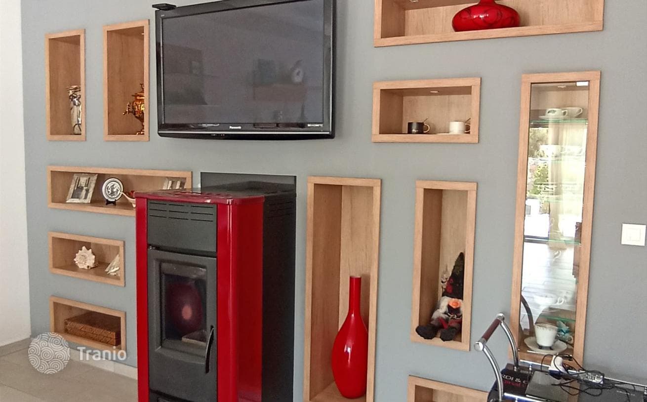 3-Bedroom House in Kotor