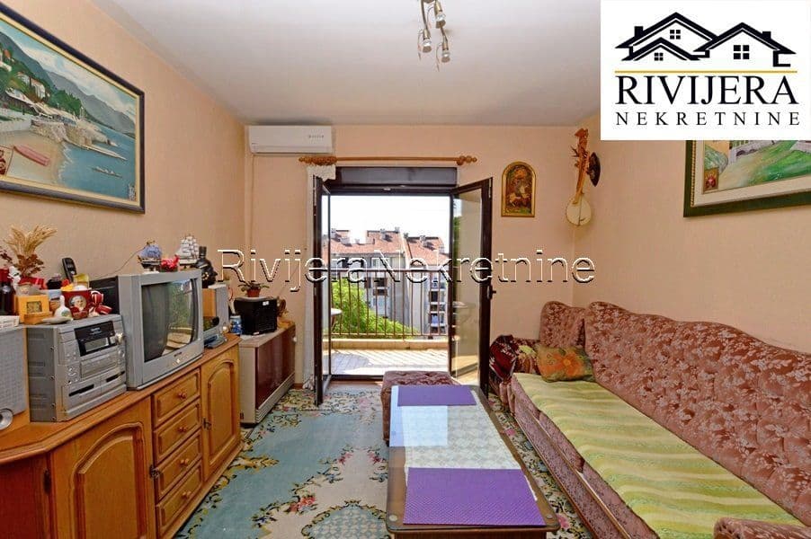 Квартира в Херцег-Нови, Черногория, 65 м², фото 2