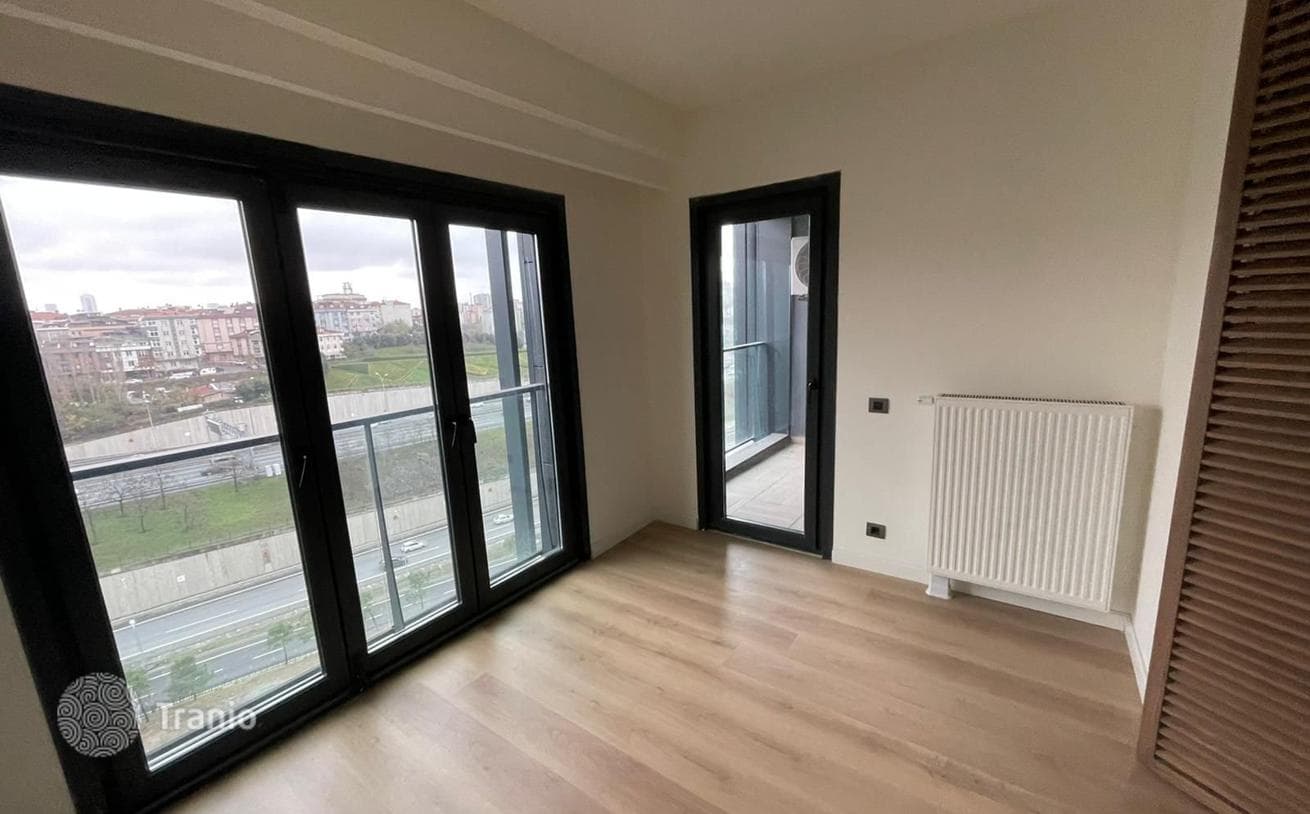 1-Bedroom Apartment in Sariyer, Istanbul, photo 3