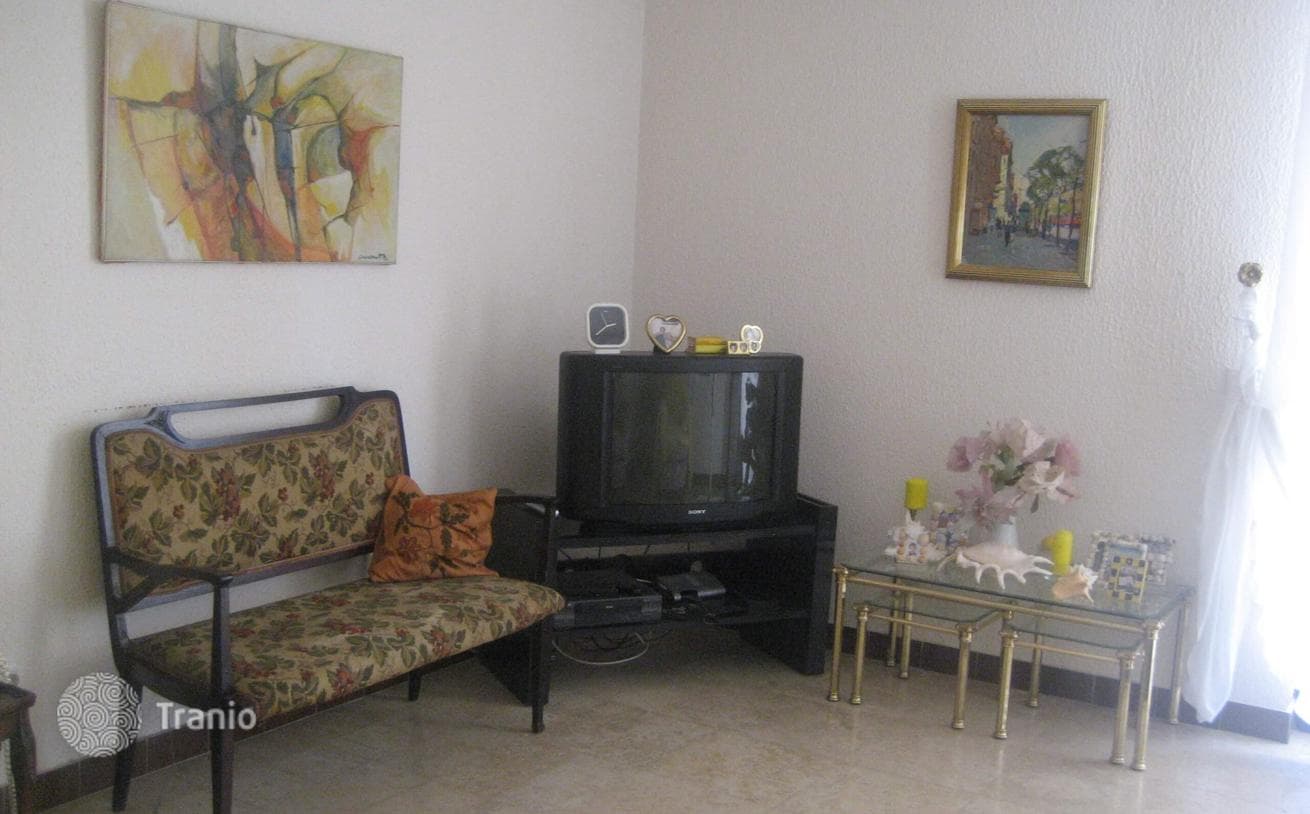 3-Bedroom Furnished House with Guest House and Garden 600 m from the Sea in Budva, photo 2