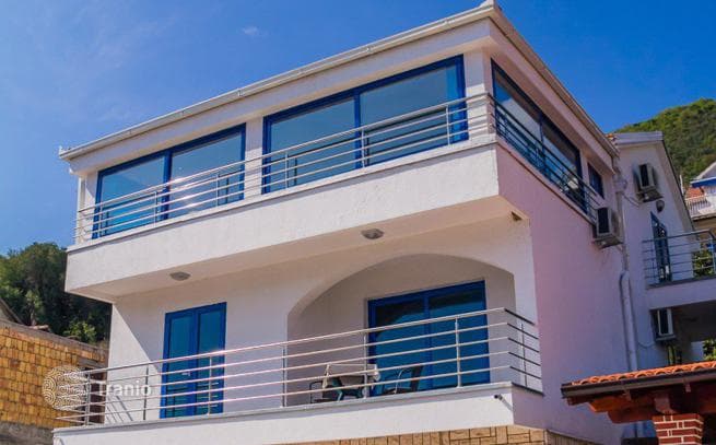 7-комнатная вилла 280 м² в Дженовичах, Черногория, фото 5