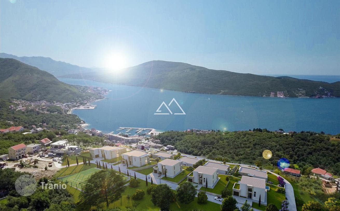 3-Bedroom Villa with Private Pool and Tennis Court in Herceg Novi, photo 2
