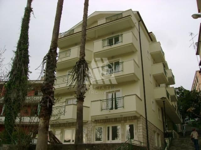 Квартира в Херцег-Нови, Черногория, 79 м²