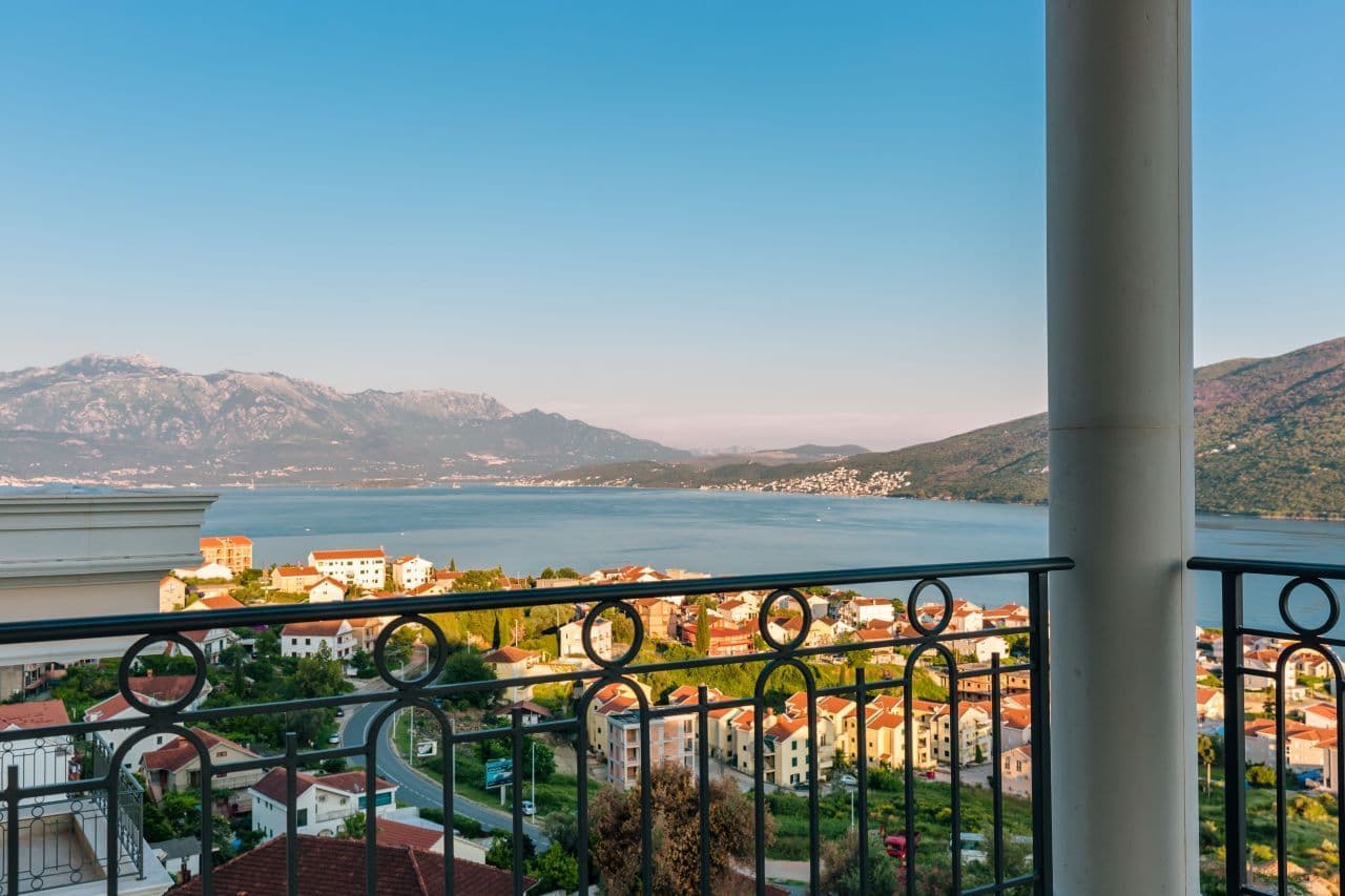 Апартаменты в Херцег-Нови, Черногория, 71 м², фото 3