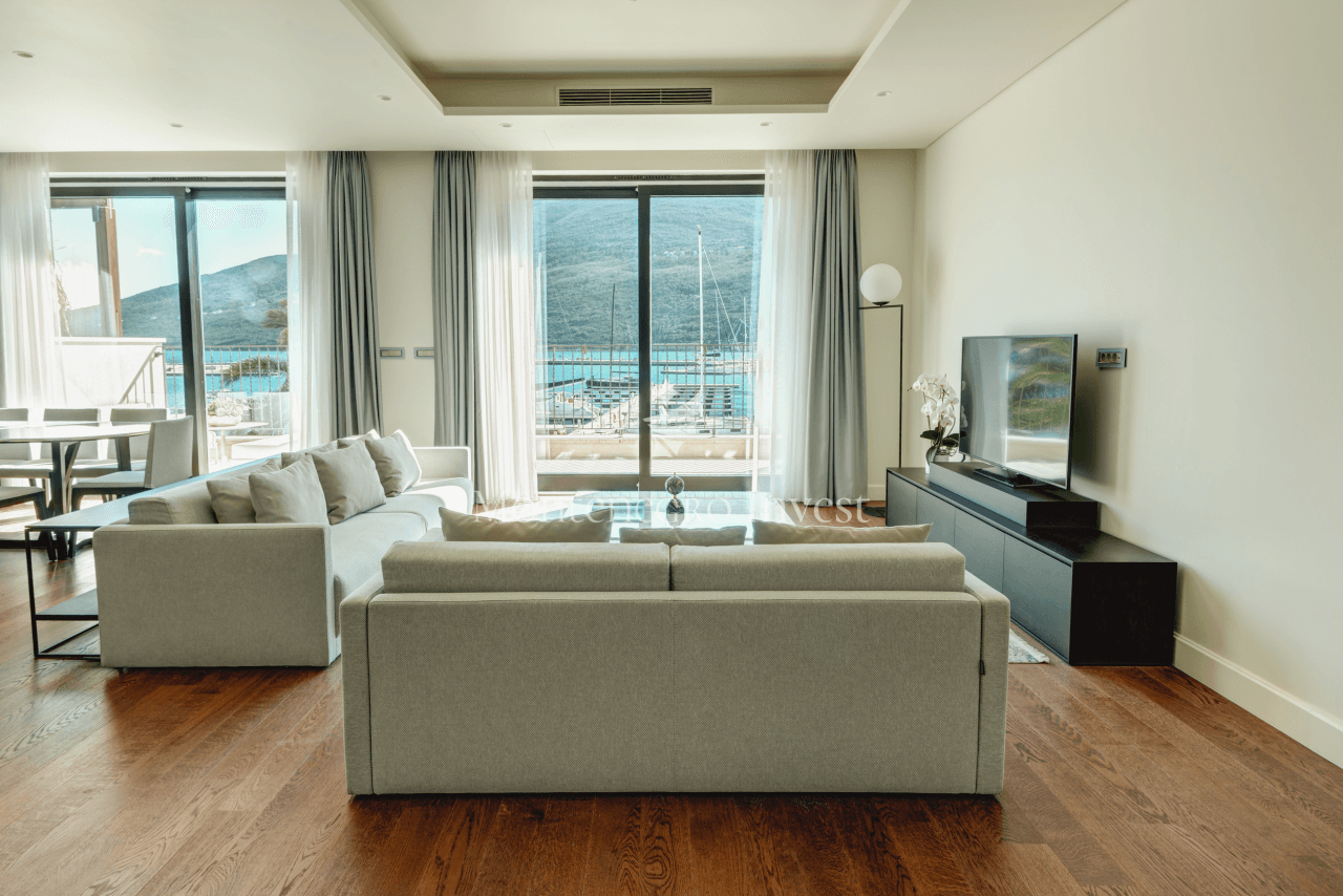 2-Bedroom Apartment in Herceg Novi, Montenegro, photo 4
