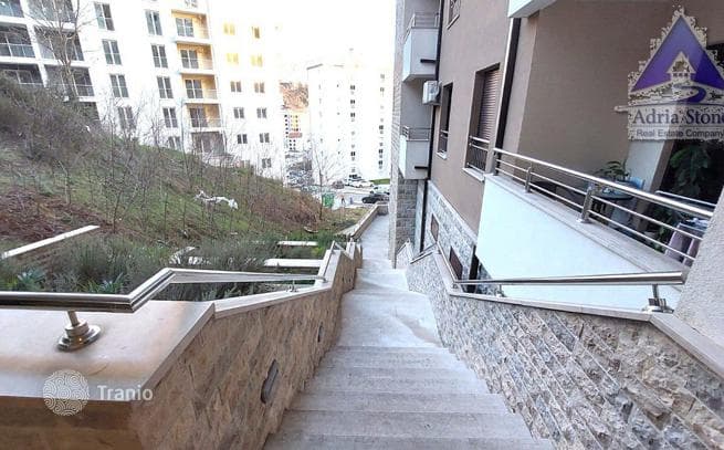 Studio Apartment 600 m from the Beach in Becici, Budva, photo 5