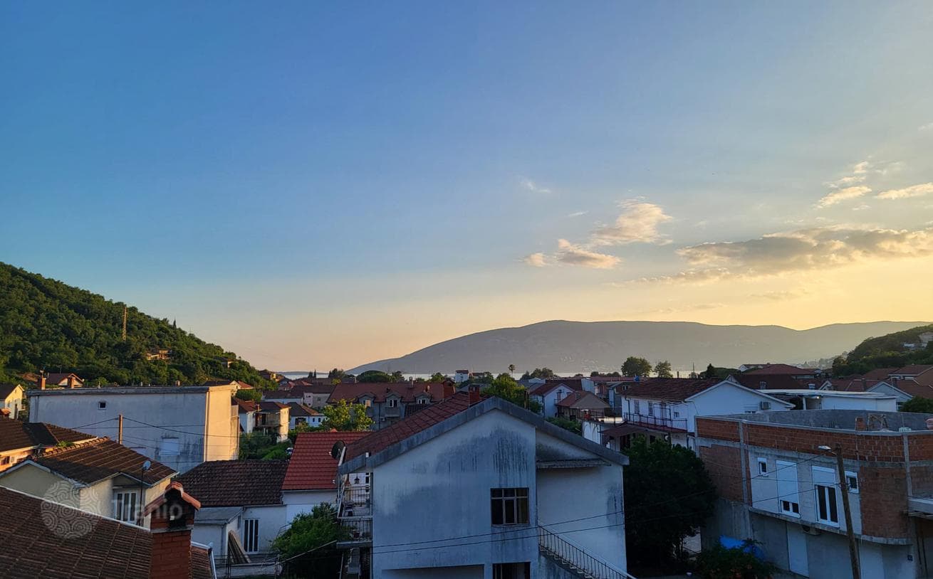 10-Unit House with Apartments in Zelenika, Montenegro