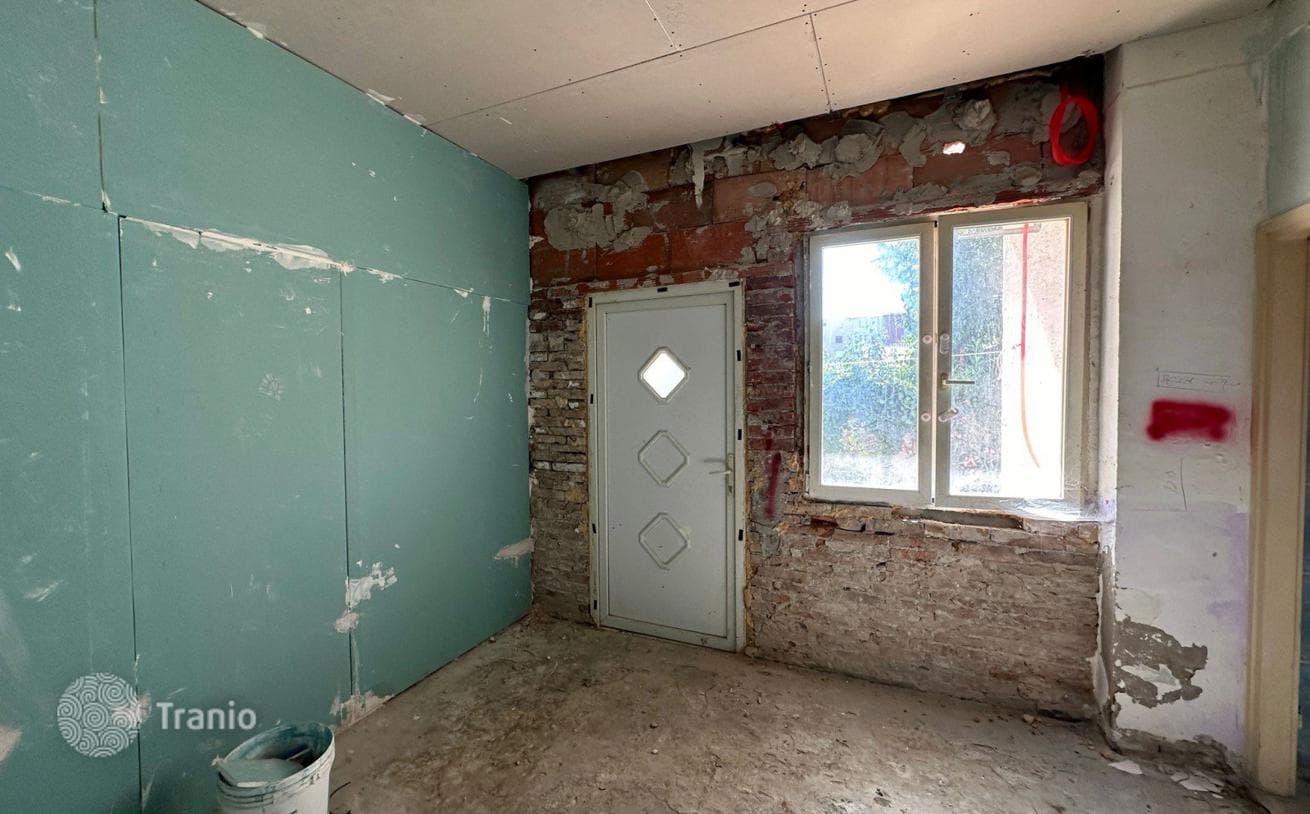 1-Bedroom Apartment for Renovation in Pula, photo 5