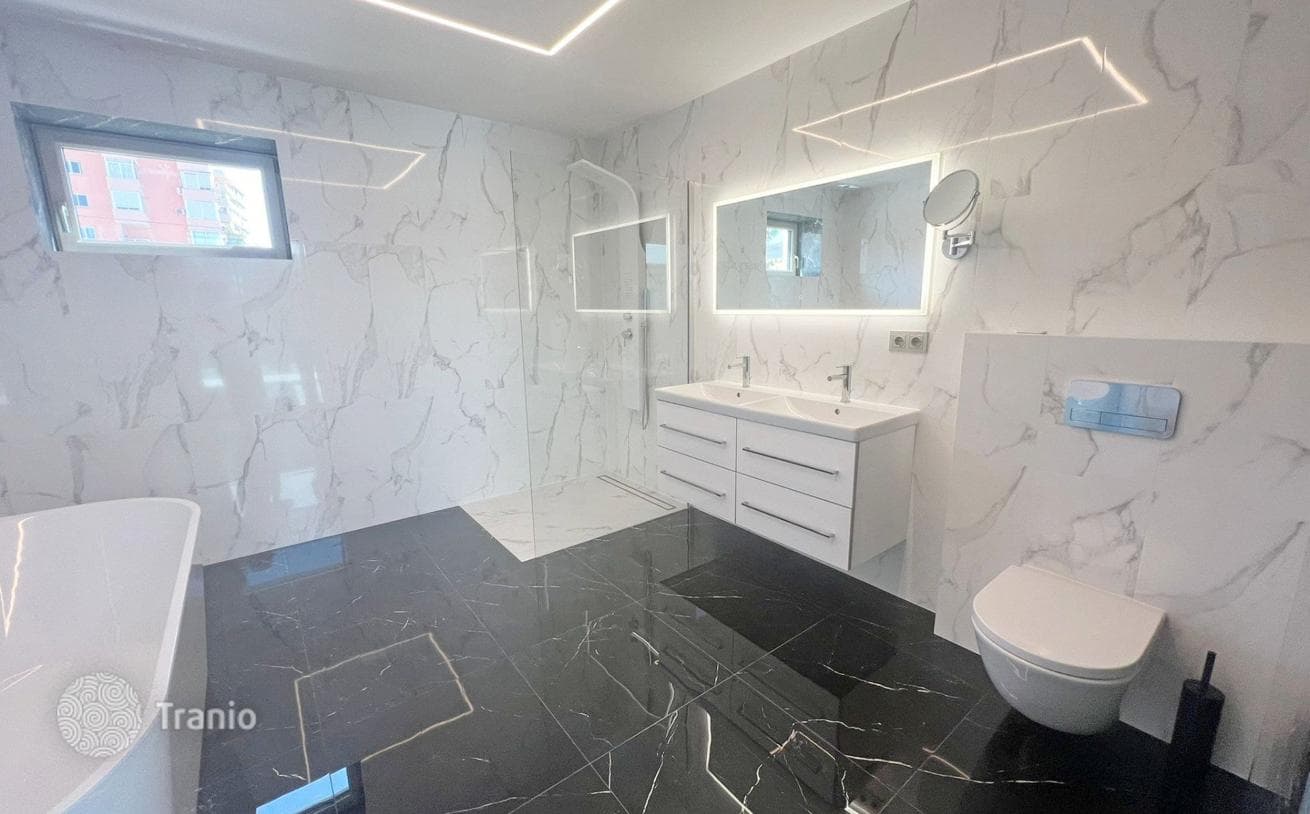 4-комнатная вилла 230 м² в Бенальмадене, Испания, фото 3