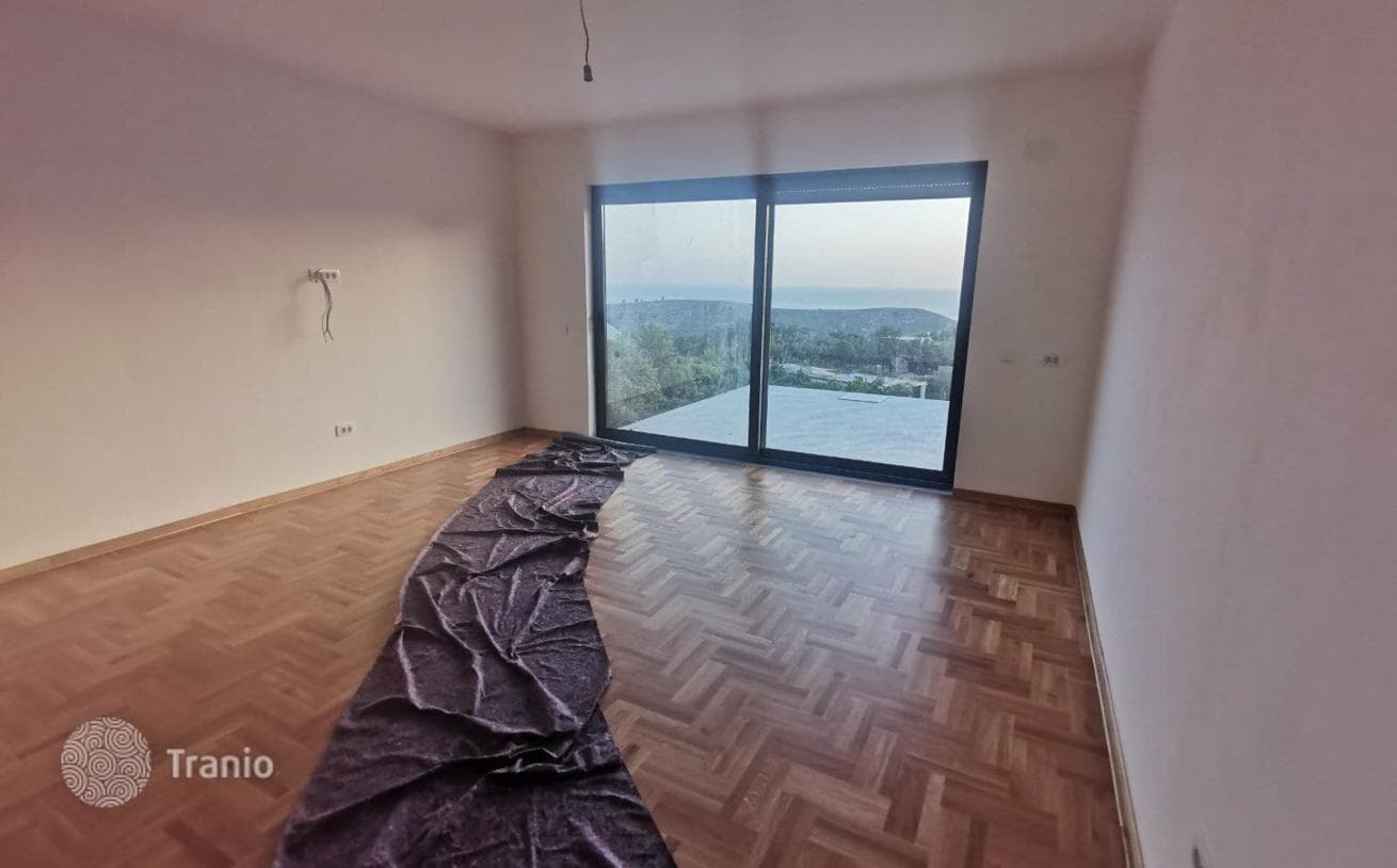 2-Bedroom House with Sea View in Sutomoe, Bar, photo 2