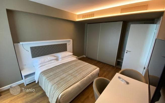 1-Bedroom Beachfront Apartment with Sea and City Views in Batumi, photo 5