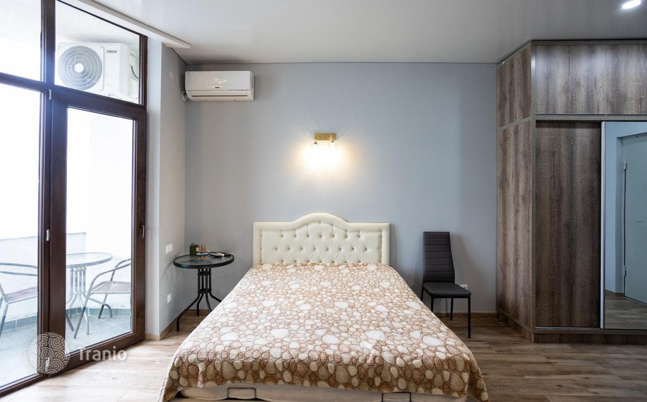 Studio with Sea View on Beachfront in Batumi, photo 3