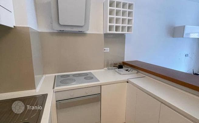 Stylish Bright Apartment Near the Sea in Budva, photo 2