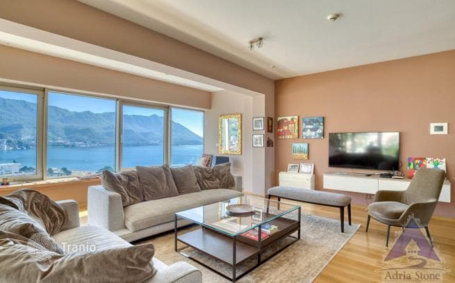 3-Bedroom Apartment with Sea View in Boreti, Budva, photo 4