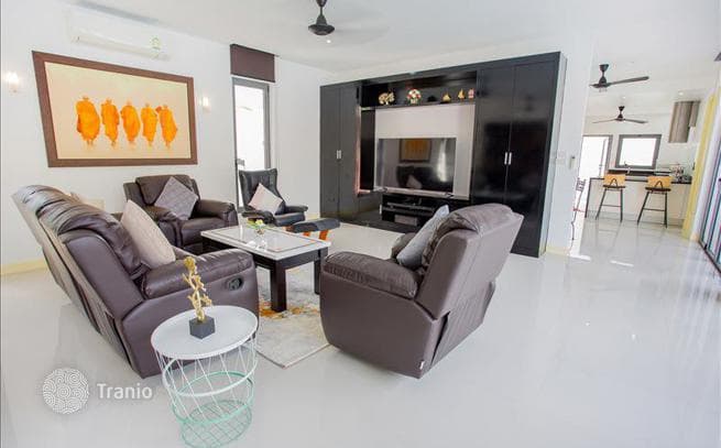 4-Bedroom Villa with Private Pool and Mountain View in Rawai, Phuket, photo 3