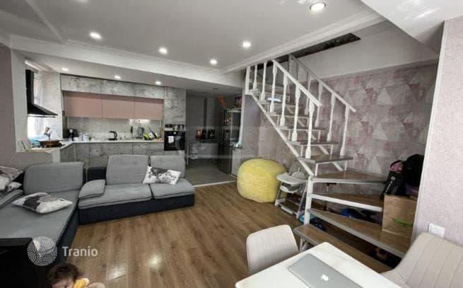 4-Bedroom House in Old Tbilisi, Tbilisi, photo 3