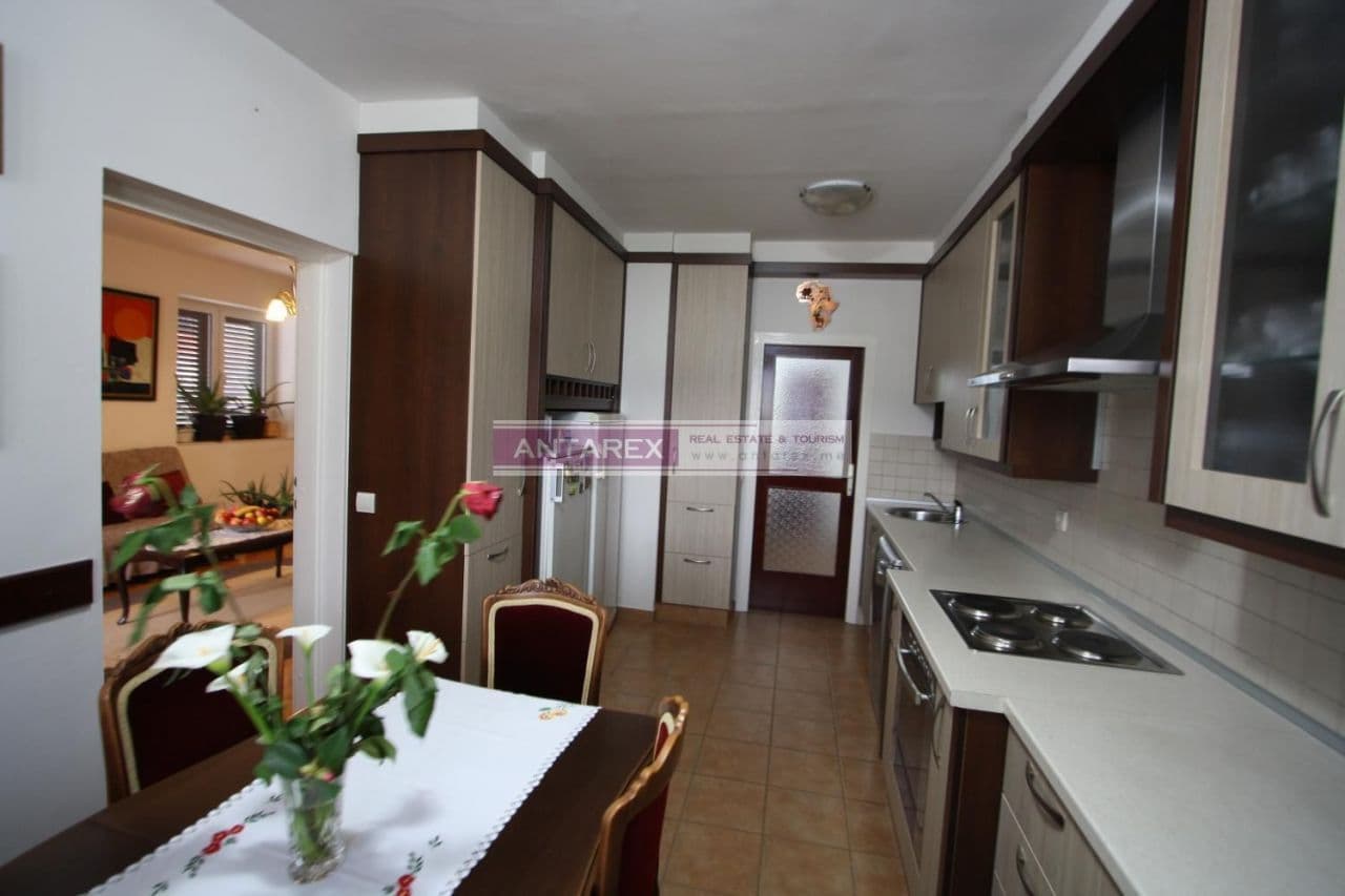 Апартаменты в Херцег-Нови, Черногория, 85 м², фото 5