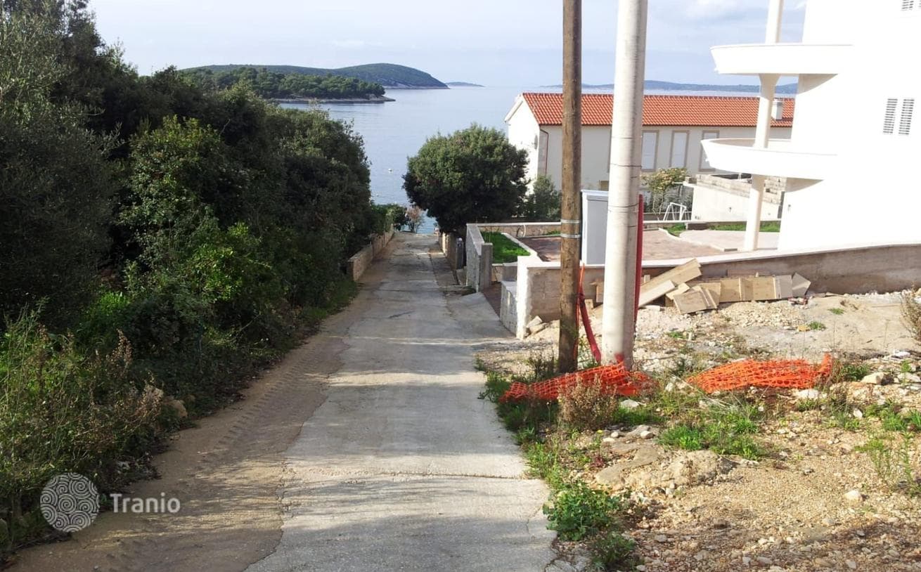 Land Plot with Building Permission 60 m from the Sea in Šolta, Croatia, photo 2