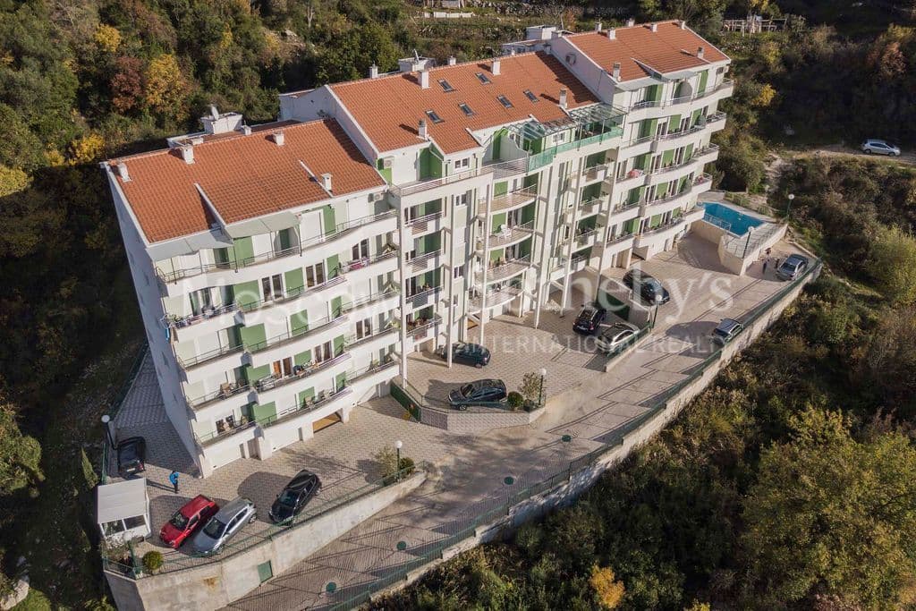 Апартаменты в Херцег-Нови, Черногория, 44 м², фото 2