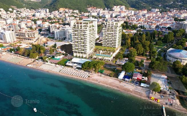 1-Bedroom Apartment with Sea View in Budva, photo 3