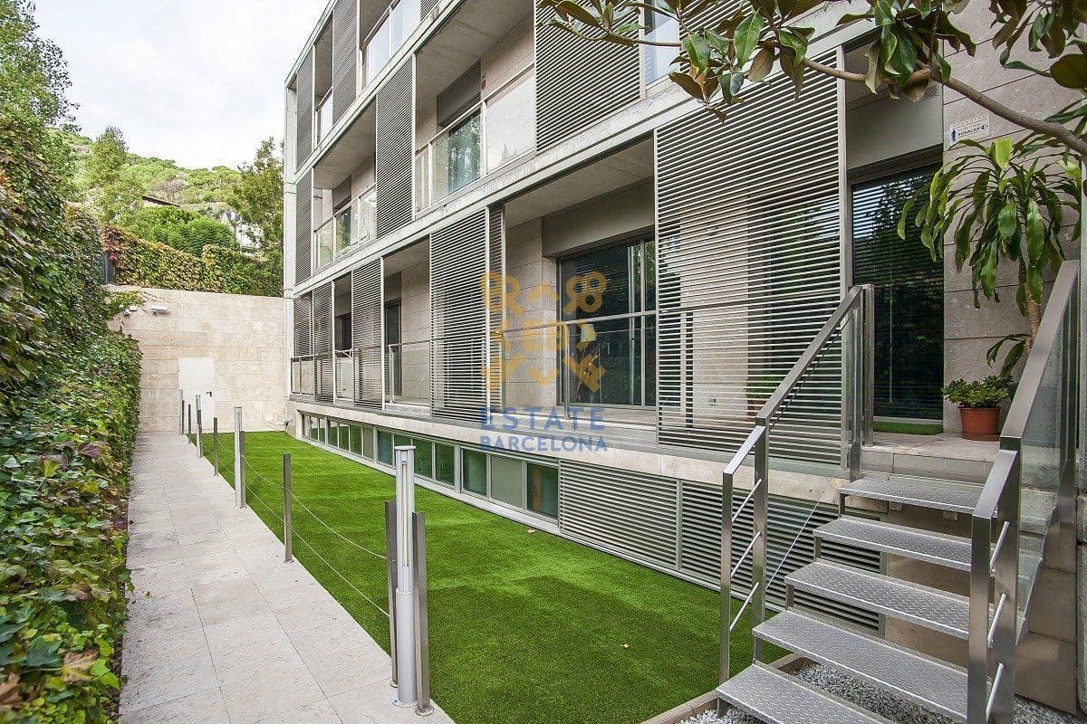 Квартира в Барселоне, Испания, 186 м²