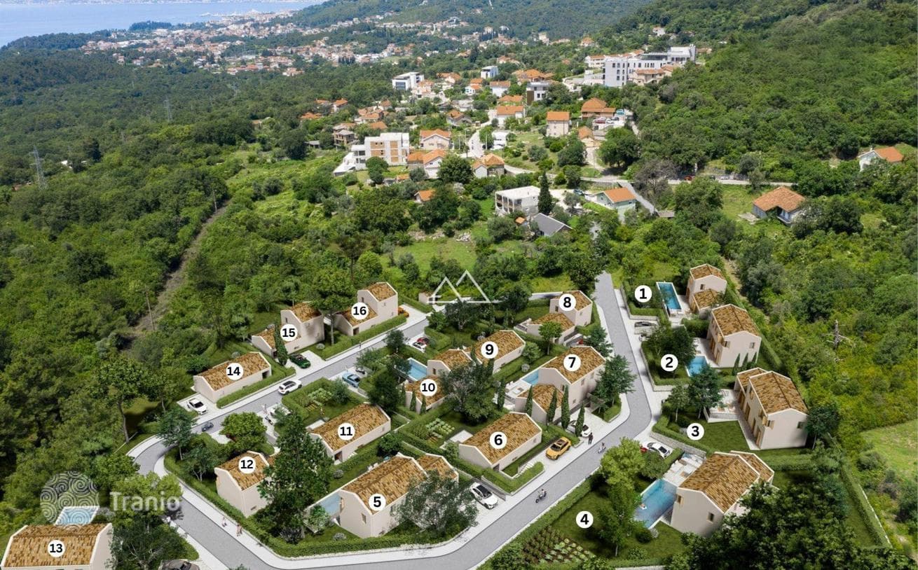 3-Bedroom House with Private Pool in Kavach, Tivat, photo 4