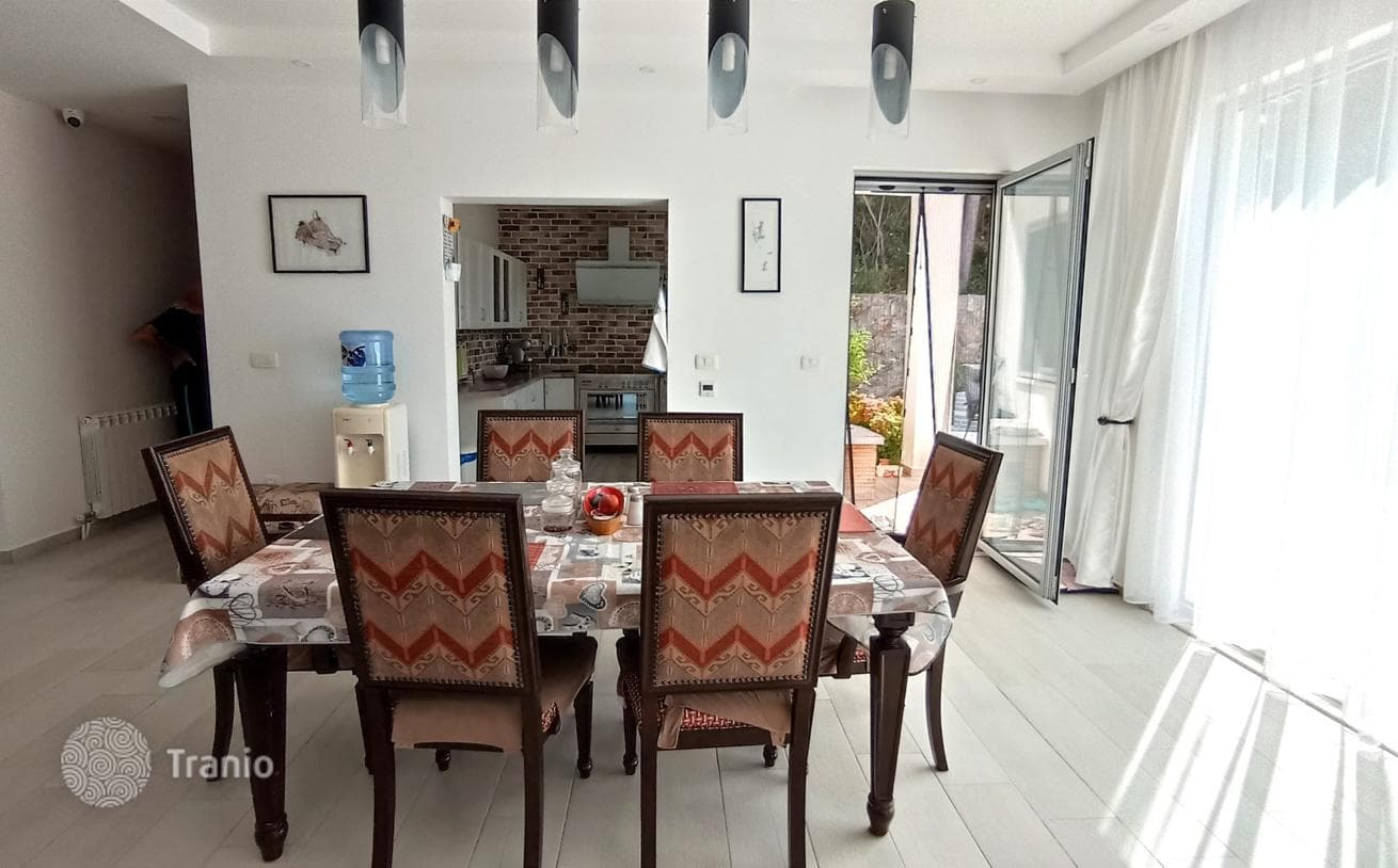 3-Bedroom House in Kotor, photo 2