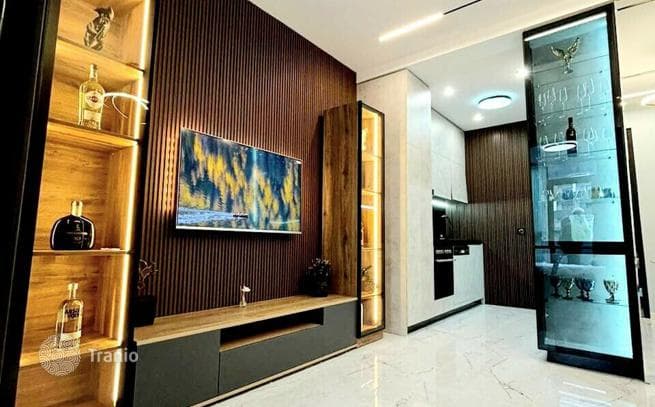 2-Bedroom Apartment with City and Mountain Views on the Beachfront in Batumi, photo 3